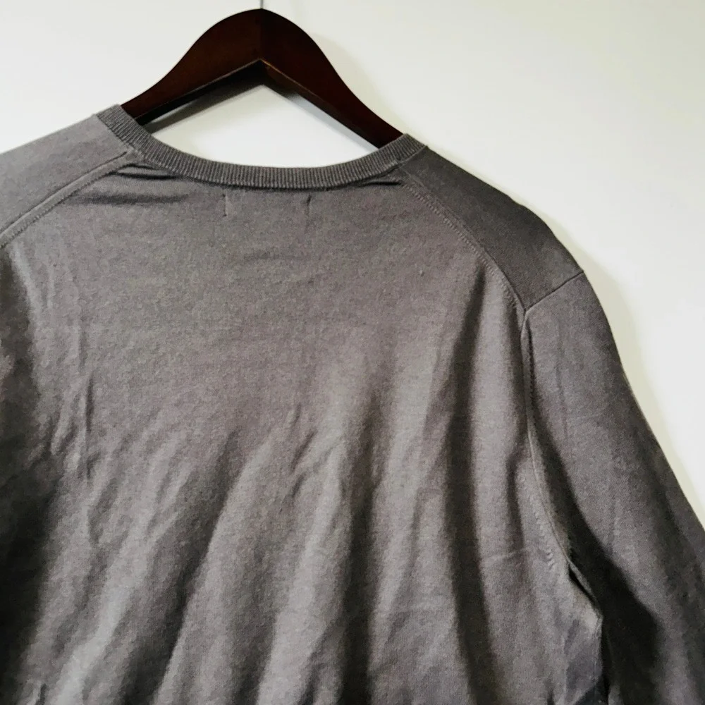 Banana Republic Mens Silk V-Neck Sweater Taupe Grey Size M Preppy Luxury